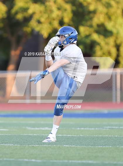 Thumbnail 2 in Lincoln vs Woodcreek (Scrimmage) photogallery.