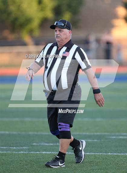 Thumbnail 2 in Lincoln vs Woodcreek (Scrimmage) photogallery.