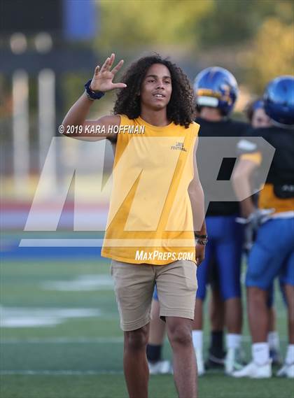 Thumbnail 1 in Lincoln vs Woodcreek (Scrimmage) photogallery.