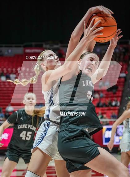 Thumbnail 1 in Copper Hills vs. Lone Peak (UHSAA 6A Final) photogallery.