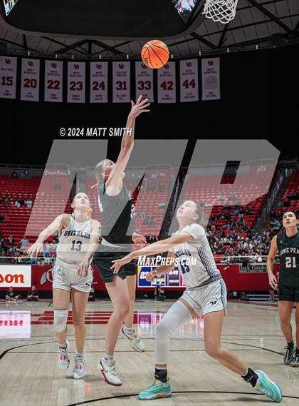Thumbnail 3 in Copper Hills vs. Lone Peak (UHSAA 6A Final) photogallery.