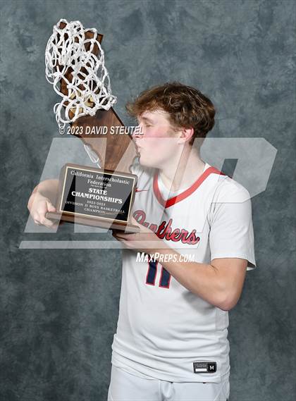 Thumbnail 1 in San Joaquin Memorial (CIF State D2 Award Photos) photogallery.