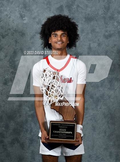 Thumbnail 1 in San Joaquin Memorial (CIF State D2 Award Photos) photogallery.