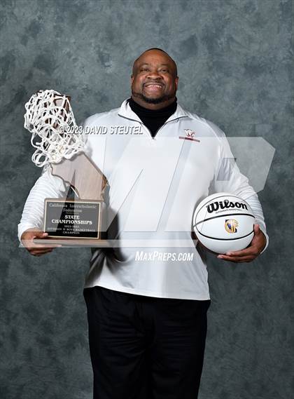 Thumbnail 1 in San Joaquin Memorial (CIF State D2 Award Photos) photogallery.