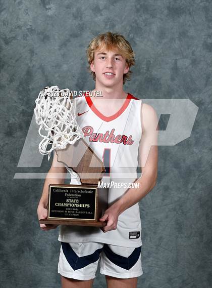 Thumbnail 3 in San Joaquin Memorial (CIF State D2 Award Photos) photogallery.