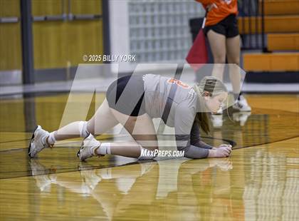 Thumbnail 2 in JV: Grand Saline vs Mineola photogallery.