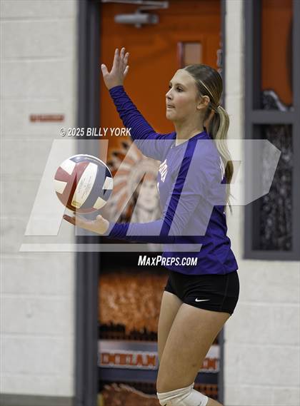 Thumbnail 1 in JV: Grand Saline vs Mineola photogallery.