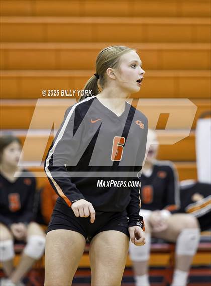 Thumbnail 1 in JV: Grand Saline vs Mineola photogallery.
