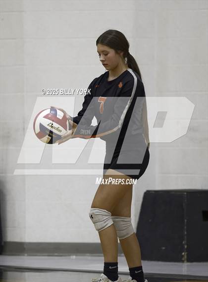 Thumbnail 3 in JV: Grand Saline vs Mineola photogallery.