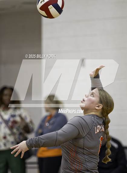 Thumbnail 2 in JV: Grand Saline vs Mineola photogallery.