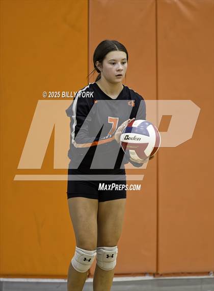 Thumbnail 3 in JV: Grand Saline vs Mineola photogallery.