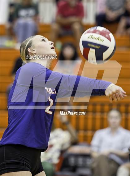 Thumbnail 3 in JV: Grand Saline vs Mineola photogallery.