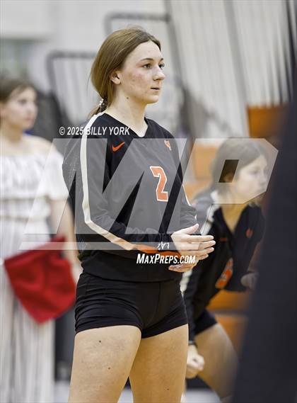 Thumbnail 3 in JV: Grand Saline vs Mineola photogallery.
