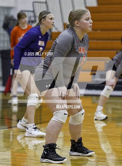 Thumbnail 1 in JV: Grand Saline vs Mineola photogallery.