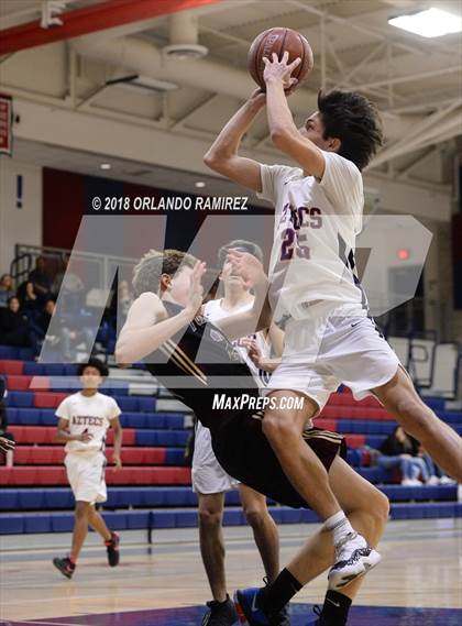 Thumbnail 2 in Point Loma @ Montgomery (37th Annual Aztec Holiday Classic) photogallery.