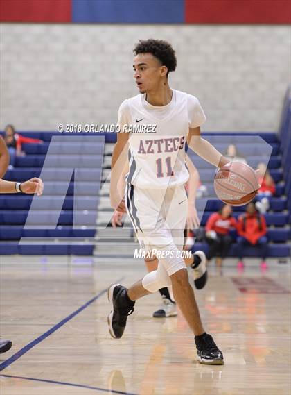 Thumbnail 3 in Point Loma @ Montgomery (37th Annual Aztec Holiday Classic) photogallery.