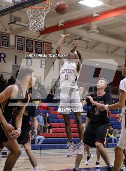 Thumbnail 3 in Point Loma @ Montgomery (37th Annual Aztec Holiday Classic) photogallery.