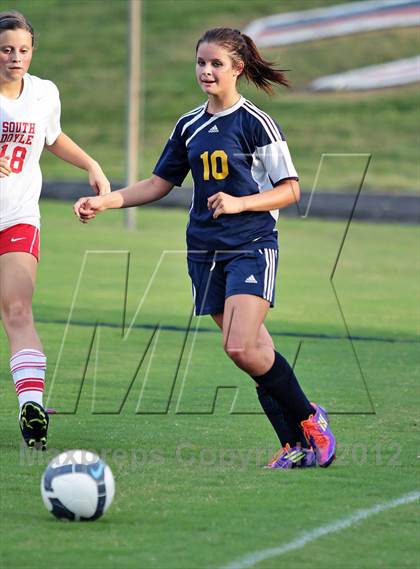Thumbnail 1 in Seymour @  South-Doyle photogallery.