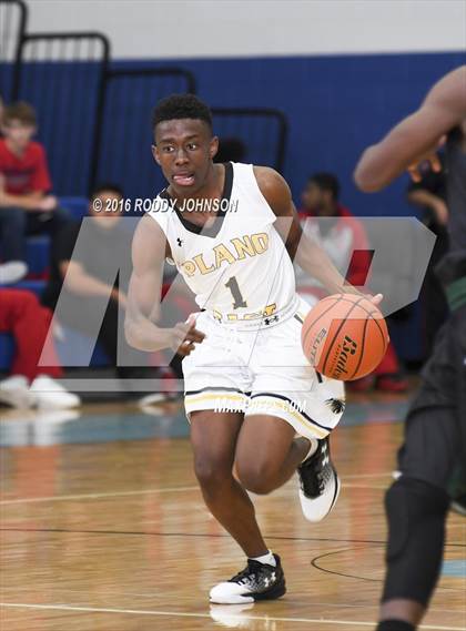 Thumbnail 3 in Fort Bend Hightower vs. Plano East (McDonald's Texas Invitational) photogallery.