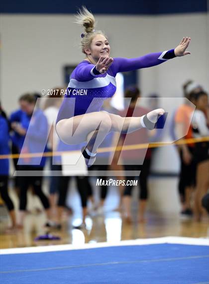 Thumbnail 2 in CHSAA 5A State Prelim photogallery.