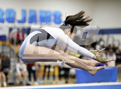 Thumbnail 1 in CHSAA 5A State Prelim photogallery.