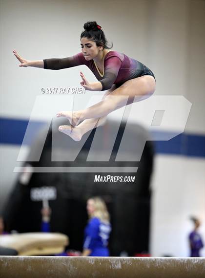 Thumbnail 2 in CHSAA 5A State Prelim photogallery.
