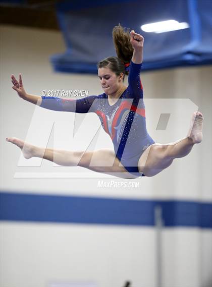 Thumbnail 1 in CHSAA 5A State Prelim photogallery.