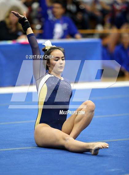 Thumbnail 3 in CHSAA 5A State Prelim photogallery.