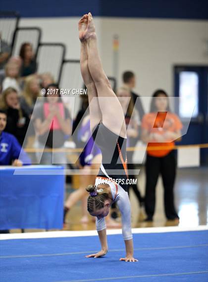 Thumbnail 3 in CHSAA 5A State Prelim photogallery.
