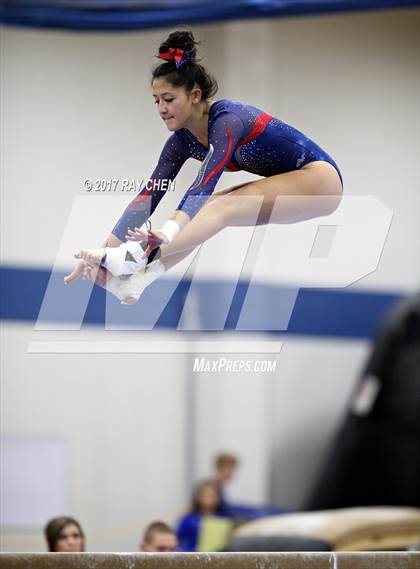 Thumbnail 2 in CHSAA 5A State Prelim photogallery.