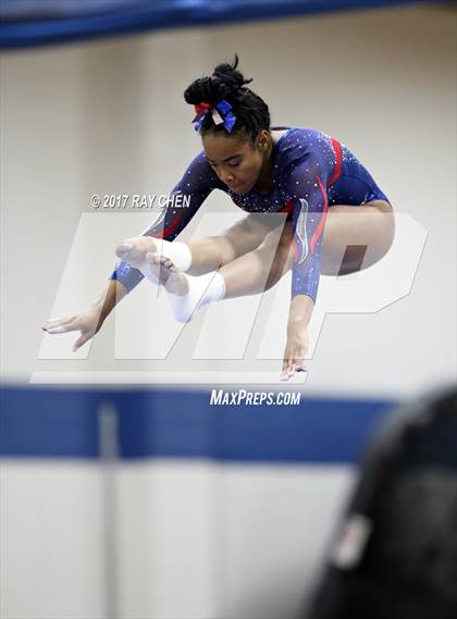 Thumbnail 2 in CHSAA 5A State Prelim photogallery.