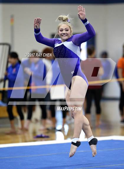 Thumbnail 1 in CHSAA 5A State Prelim photogallery.