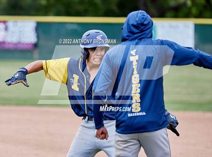 Thumbnail 1 in Inderkum @ Bella Vista photogallery.