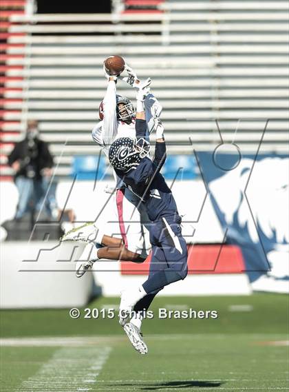 Thumbnail 1 in Pine Bluff vs. Greenwood (AAA 6A Final) photogallery.