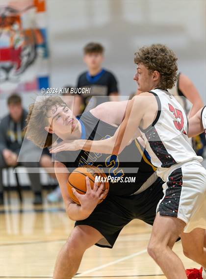 Thumbnail 1 in Liberty vs Van (Little General C. Adam Toney Showcase) photogallery.