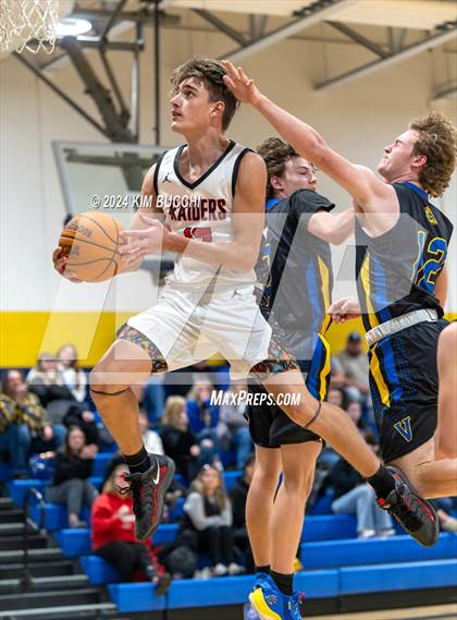 Thumbnail 1 in Liberty vs Van (Little General C. Adam Toney Showcase) photogallery.