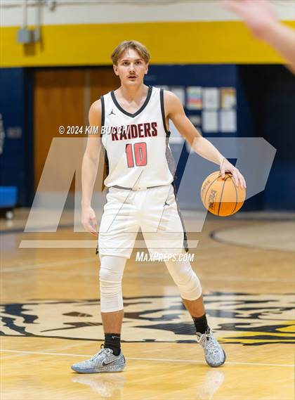 Thumbnail 1 in Liberty vs Van (Little General C. Adam Toney Showcase) photogallery.