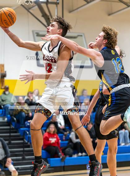 Thumbnail 3 in Liberty vs Van (Little General C. Adam Toney Showcase) photogallery.