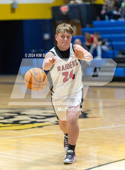 Thumbnail 1 in Liberty vs Van (Little General C. Adam Toney Showcase) photogallery.