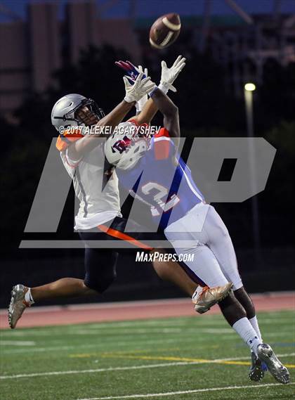 Thumbnail 2 in McDonogh @ DeMatha photogallery.