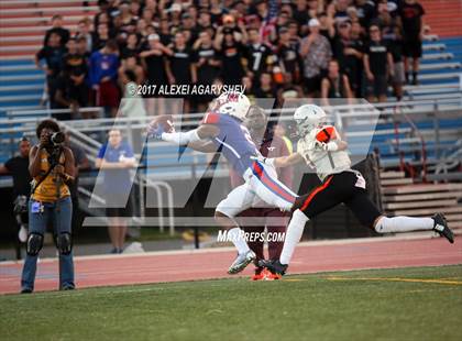 Thumbnail 1 in McDonogh @ DeMatha photogallery.