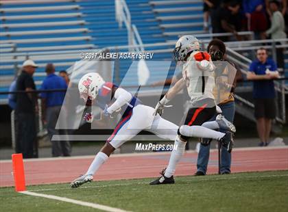 Thumbnail 2 in McDonogh @ DeMatha photogallery.