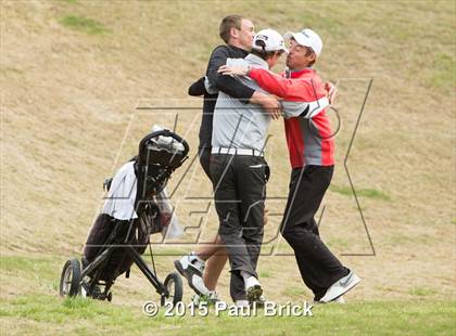 Thumbnail 2 in UIL 6A District Golf Tournament photogallery.