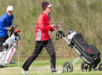 Thumbnail 2 in UIL 6A District Golf Tournament photogallery.