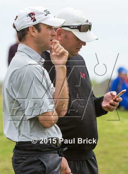 Thumbnail 3 in UIL 6A District Golf Tournament photogallery.