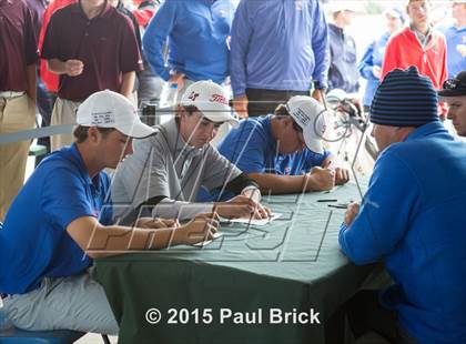 Thumbnail 3 in UIL 6A District Golf Tournament photogallery.