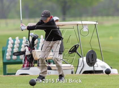 Thumbnail 2 in UIL 6A District Golf Tournament photogallery.