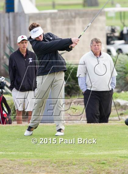 Thumbnail 3 in UIL 6A District Golf Tournament photogallery.