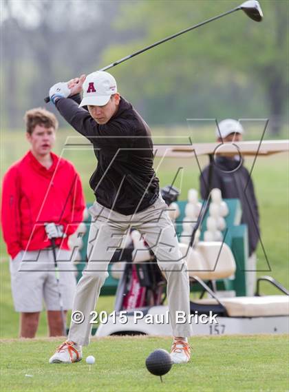 Thumbnail 3 in UIL 6A District Golf Tournament photogallery.