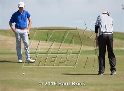 Thumbnail 3 in UIL 6A District Golf Tournament photogallery.